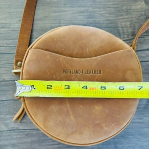 Portland Leather Circle Bag - Picture 3 of 3